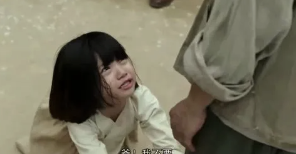 重男輕女！爸開應召站「小姐全是親女兒」賺到5棟房　寫下遺囑「財產全給兒子」女兒淚告法院：婚都沒結